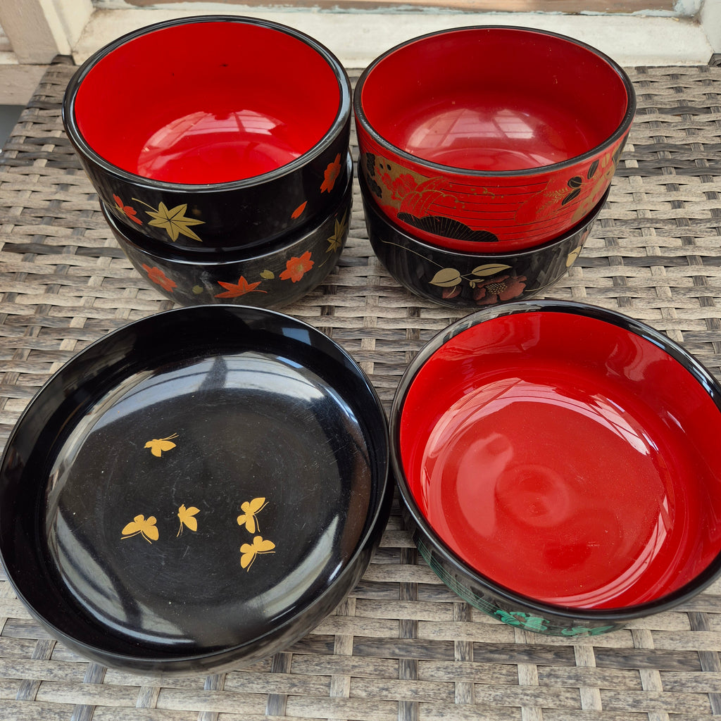 Various japanaese laquerware bowls
