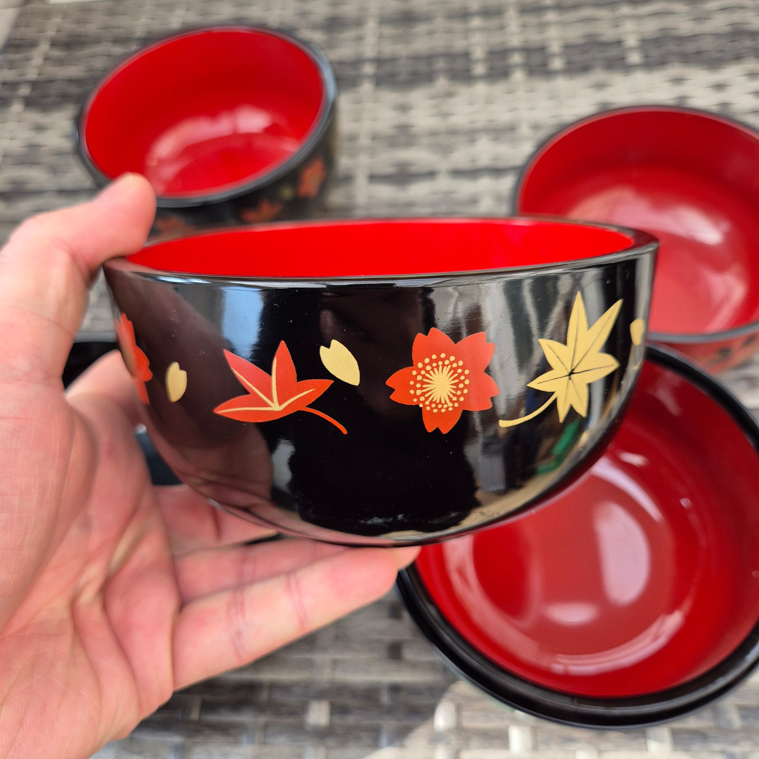 Various japanaese laquerware bowls