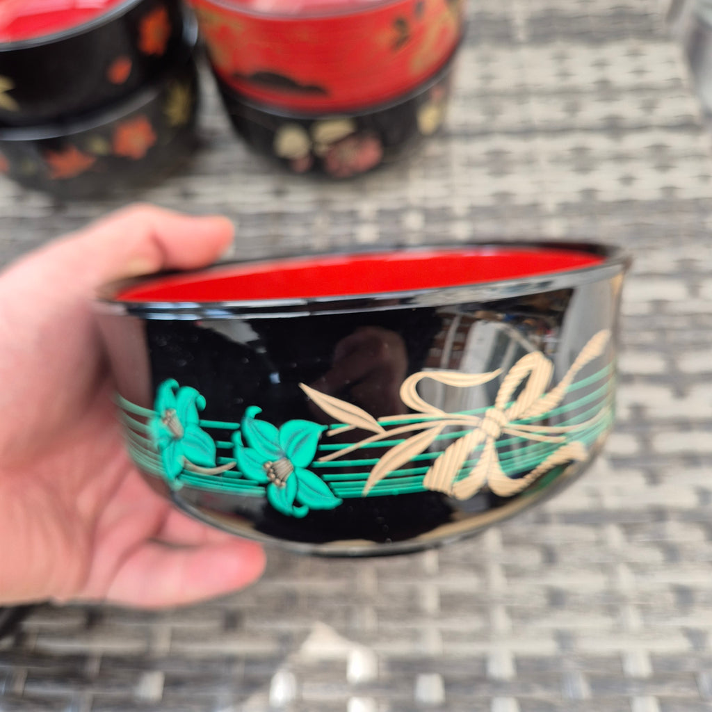 Various japanaese laquerware bowls